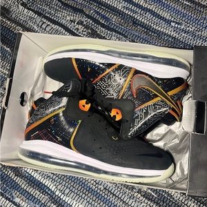 NIKE LeBron Viii QS ‘space jams’